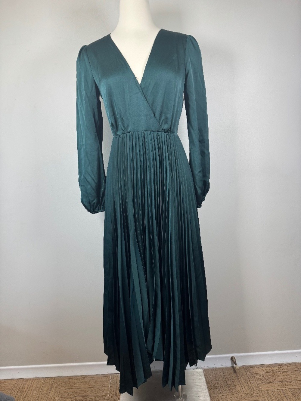 Ever New Melbourne Teal Green Pleated Maxi Long Sleeve Dress size 2